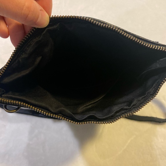 The Trend genuine leather crossbody bag - Picture 3 of 5